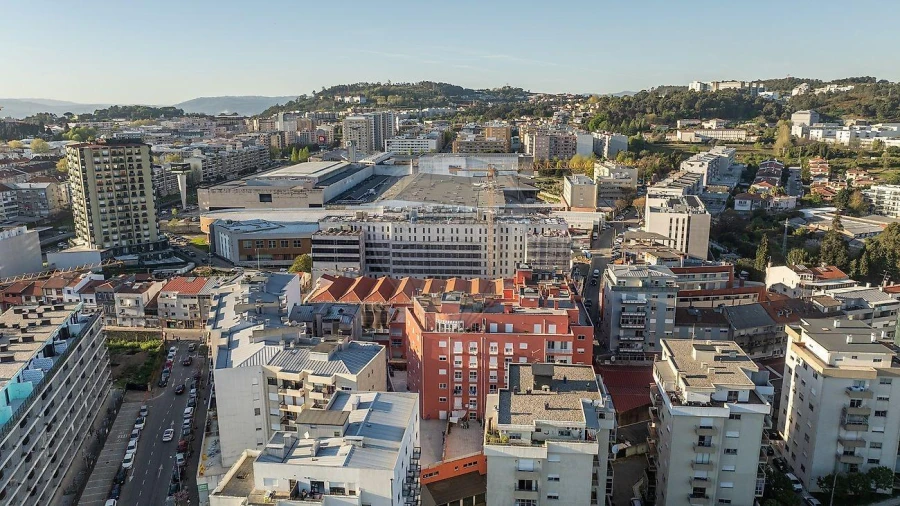 Moradia T3 para Venda em São Vitor (Braga) Foto 2