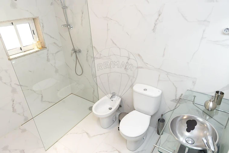 Moradia T2 para Venda em Covas Foto 13