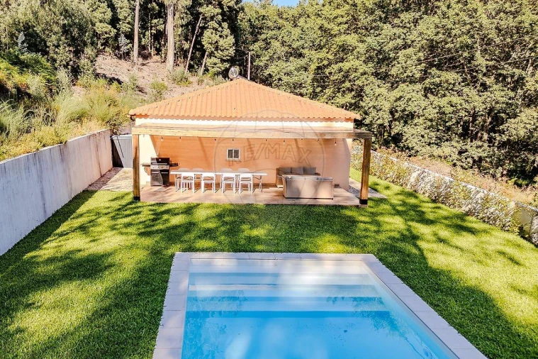 Moradia T2 para Venda em Covas Foto 20