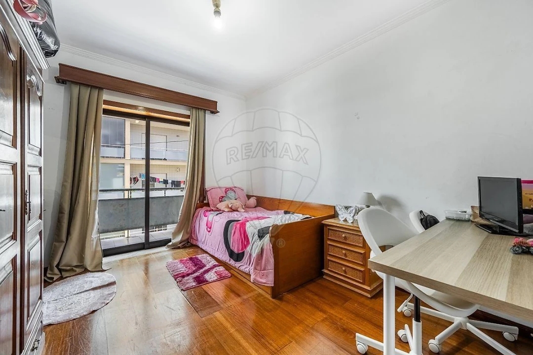 Apartamento T3 para Venda em Braga (Maximinos, Sé e Cividade) Foto 24