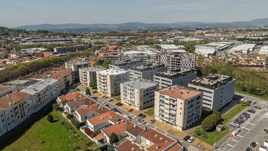 Apartamento T3 para Venda em Braga (Maximinos, Sé e Cividade) Foto 16