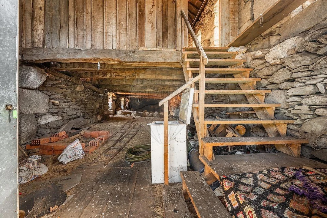 Moradia T5 para Venda em Salto Foto 20