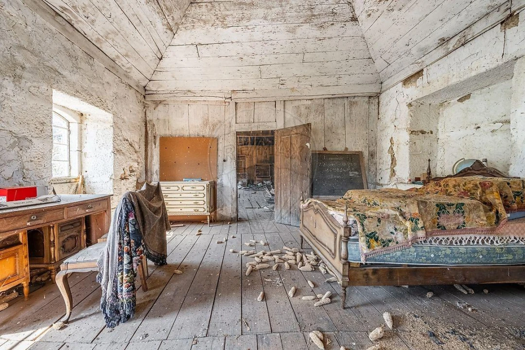 Moradia T5 para Venda em Salto Foto 23