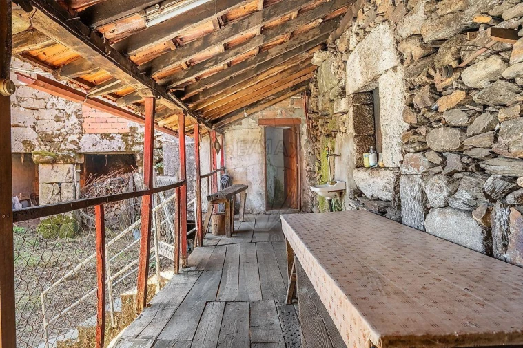 Moradia T5 para Venda em Salto Foto 32