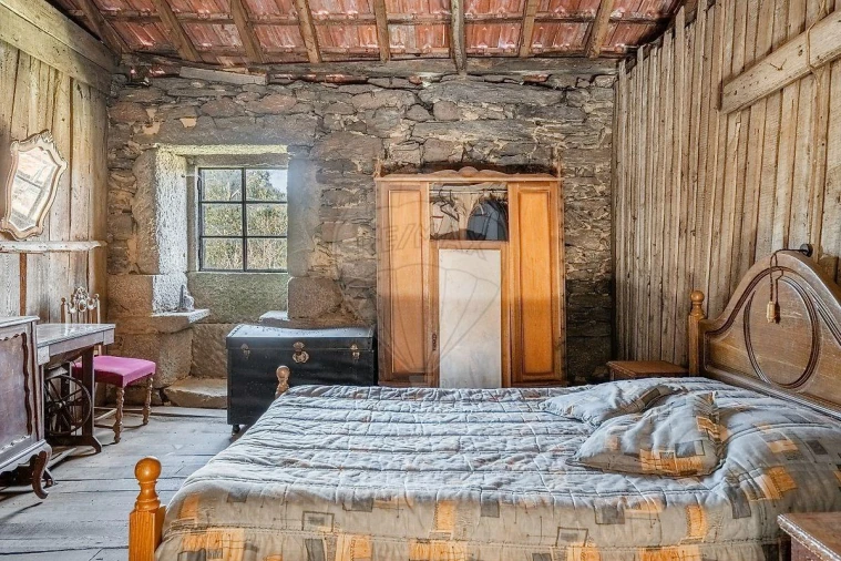 Moradia T5 para Venda em Salto Foto 34