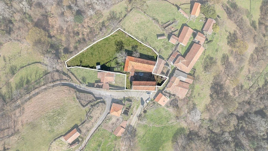 Moradia T5 para Venda em Salto Foto 42