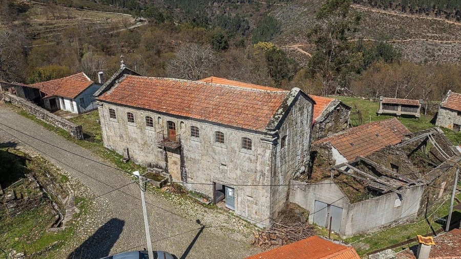 Moradia T5 para Venda em Salto Foto 9