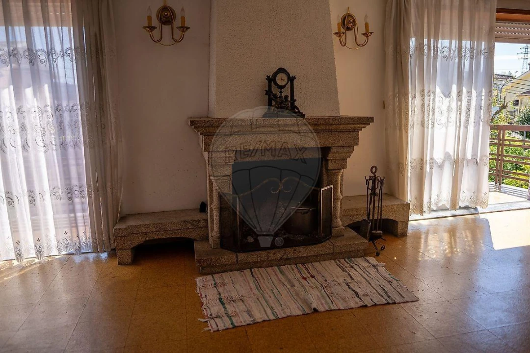 Moradia T4 para Venda em Palmeira Foto 14