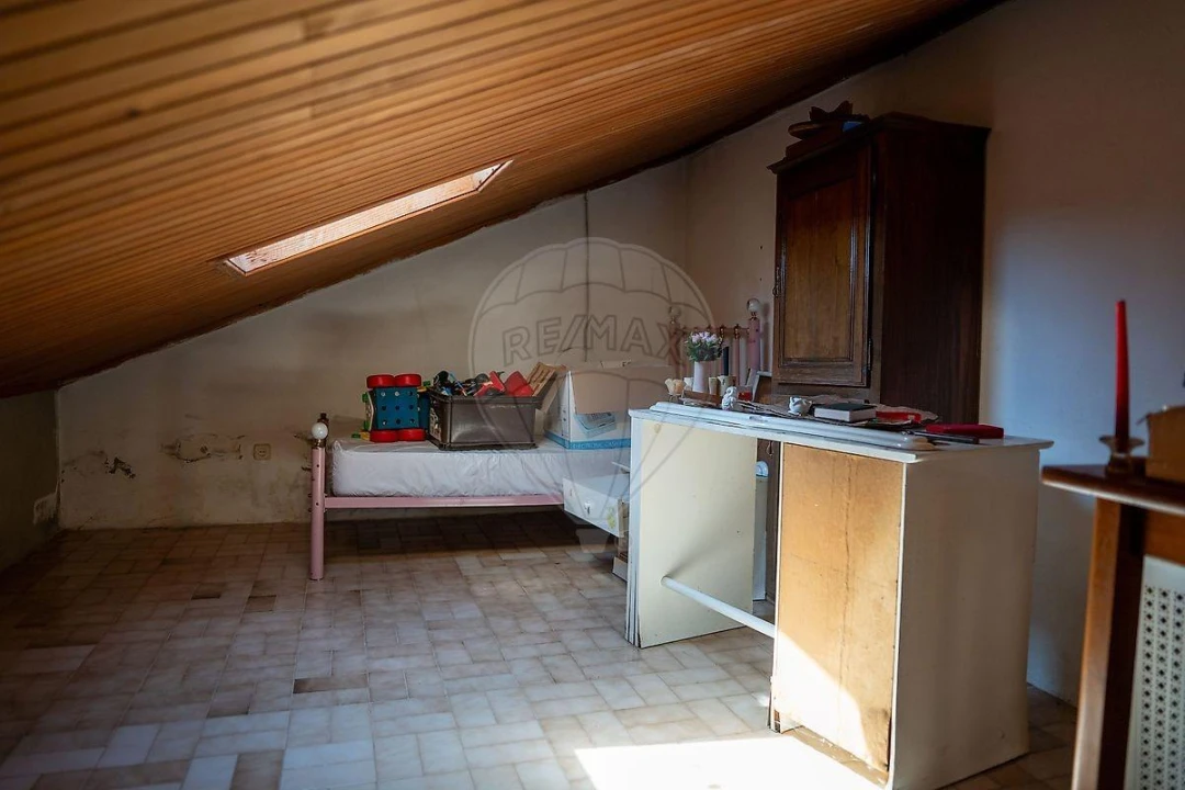 Moradia T4 para Venda em Palmeira Foto 23