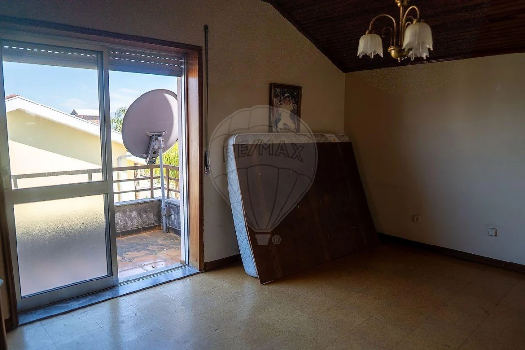 Moradia T4 para Venda em Palmeira Foto 28