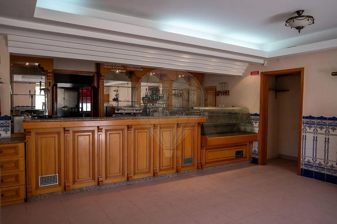 Moradia T4 para Venda em Palmeira Foto 6