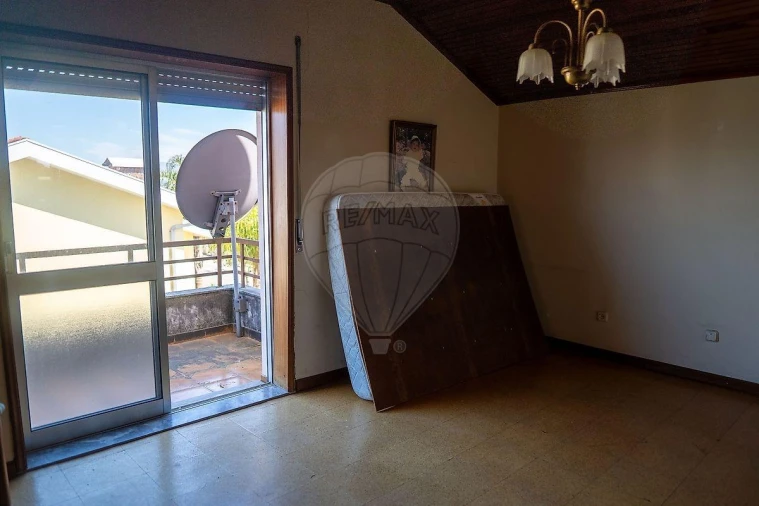 Moradia T4 para Venda em Palmeira Foto 28