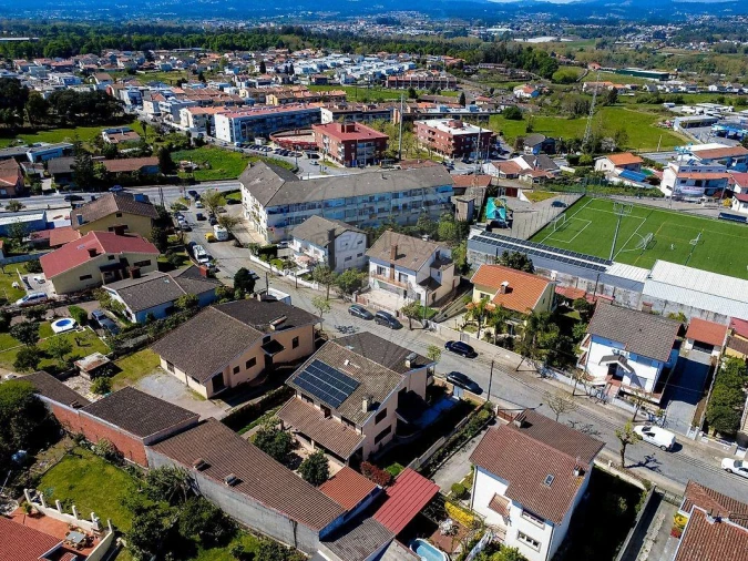 Moradia T4 para Venda em Palmeira Foto 34