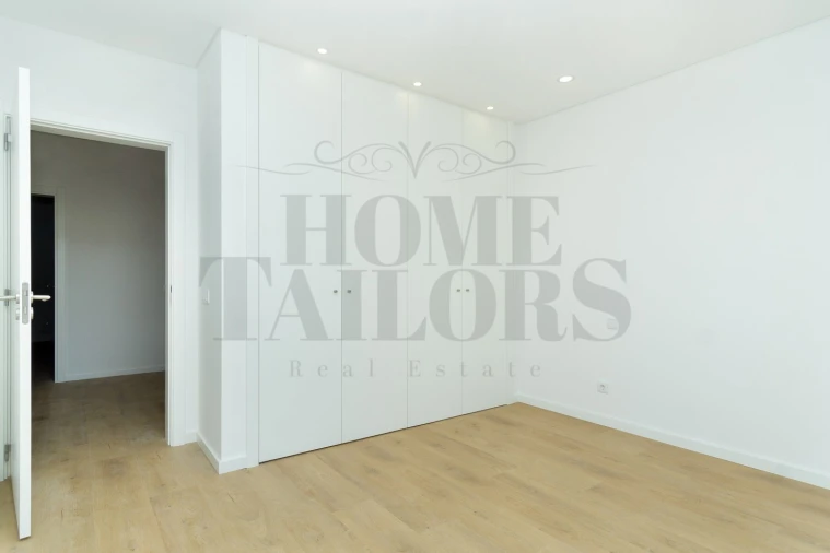 Moradia T4 para Venda em Costa da Caparica Foto 19