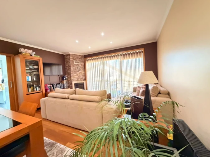 Apartamento T3 para Venda em Póvoa de Varzim, Beiriz e Argivai Foto 3