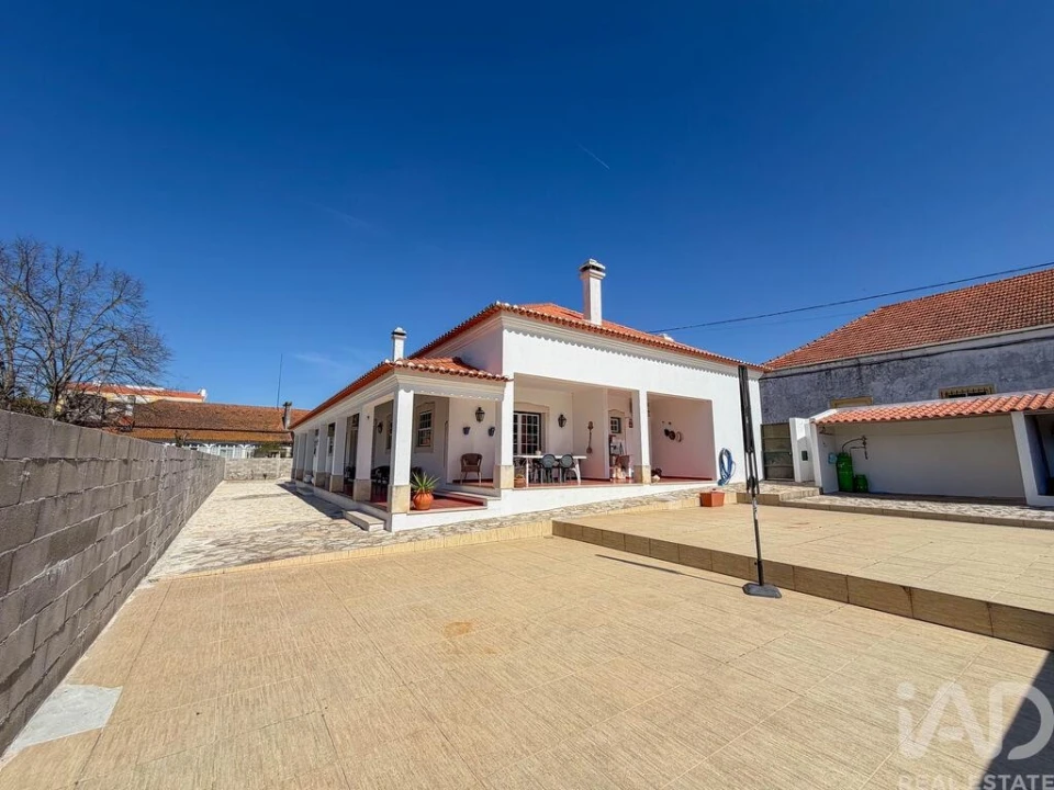 Moradia T3 para Venda em Almeirim Foto 18