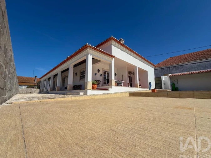 Moradia T3 para Venda em Almeirim Foto 20