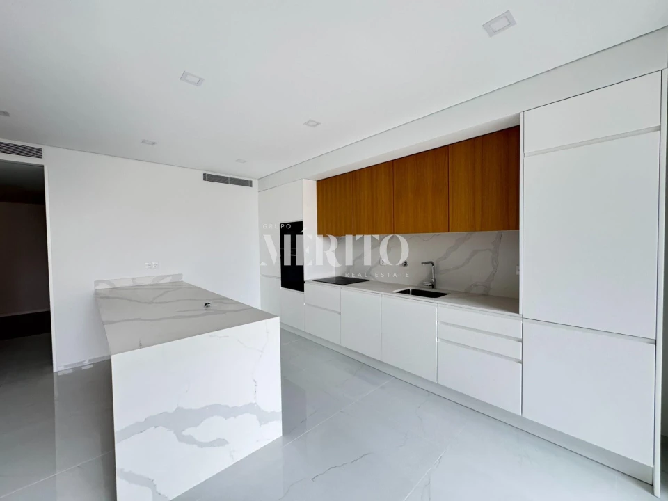 Apartamento T3 para Arrendamento em Barcelos, V.Boa, V.Frescainha Foto 3