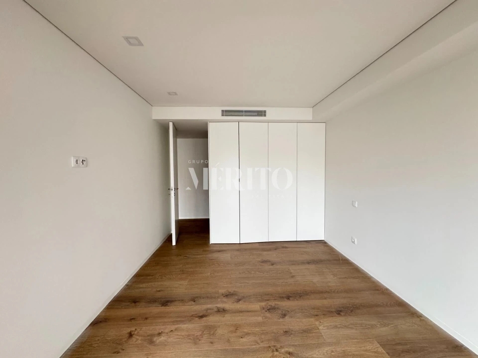 Apartamento T3 para Arrendamento em Barcelos, V.Boa, V.Frescainha Foto 12