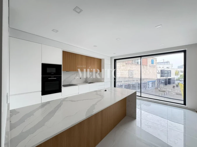 Apartamento T3 para Arrendamento em Barcelos, V.Boa, V.Frescainha Foto 2