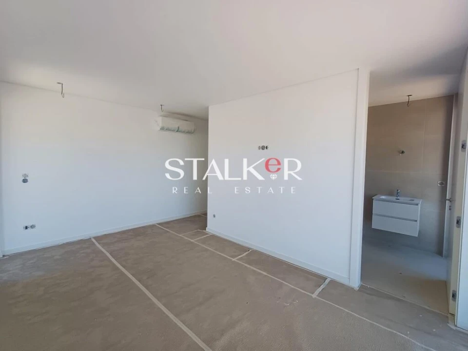 Apartamento T1 para Venda em São Felix da Marinha Foto 9