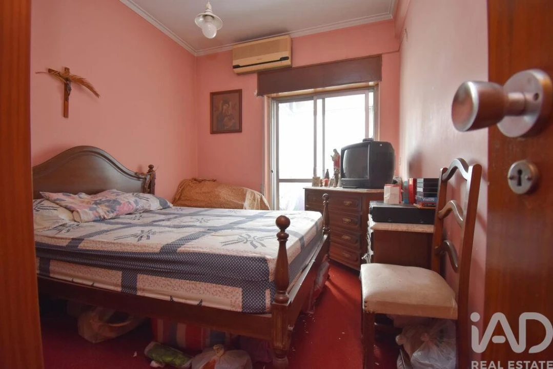 Apartamento T1 para Venda em Benfica Foto 9