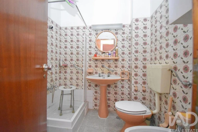 Apartamento T1 para Venda em Benfica Foto 19