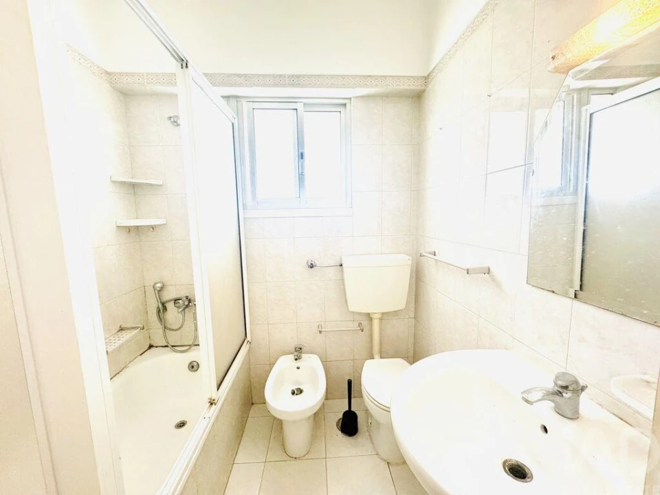 Apartamento T2 para Venda em Almada, Cova da Piedade, Pragal e Cacilhas Foto 4