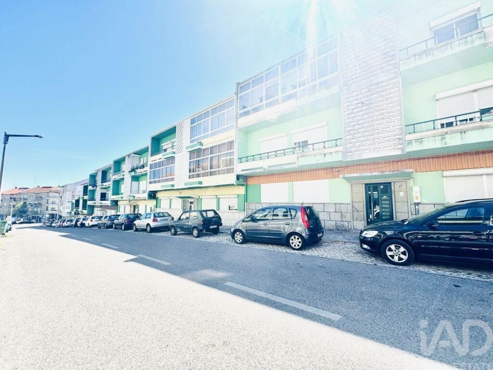 Apartamento T2 para Venda em Almada, Cova da Piedade, Pragal e Cacilhas Foto 37