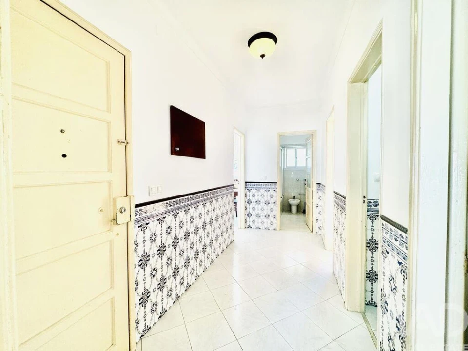 Apartamento T2 para Venda em Almada, Cova da Piedade, Pragal e Cacilhas Foto 2