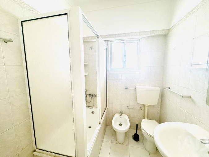 Apartamento T2 para Venda em Almada, Cova da Piedade, Pragal e Cacilhas Foto 13