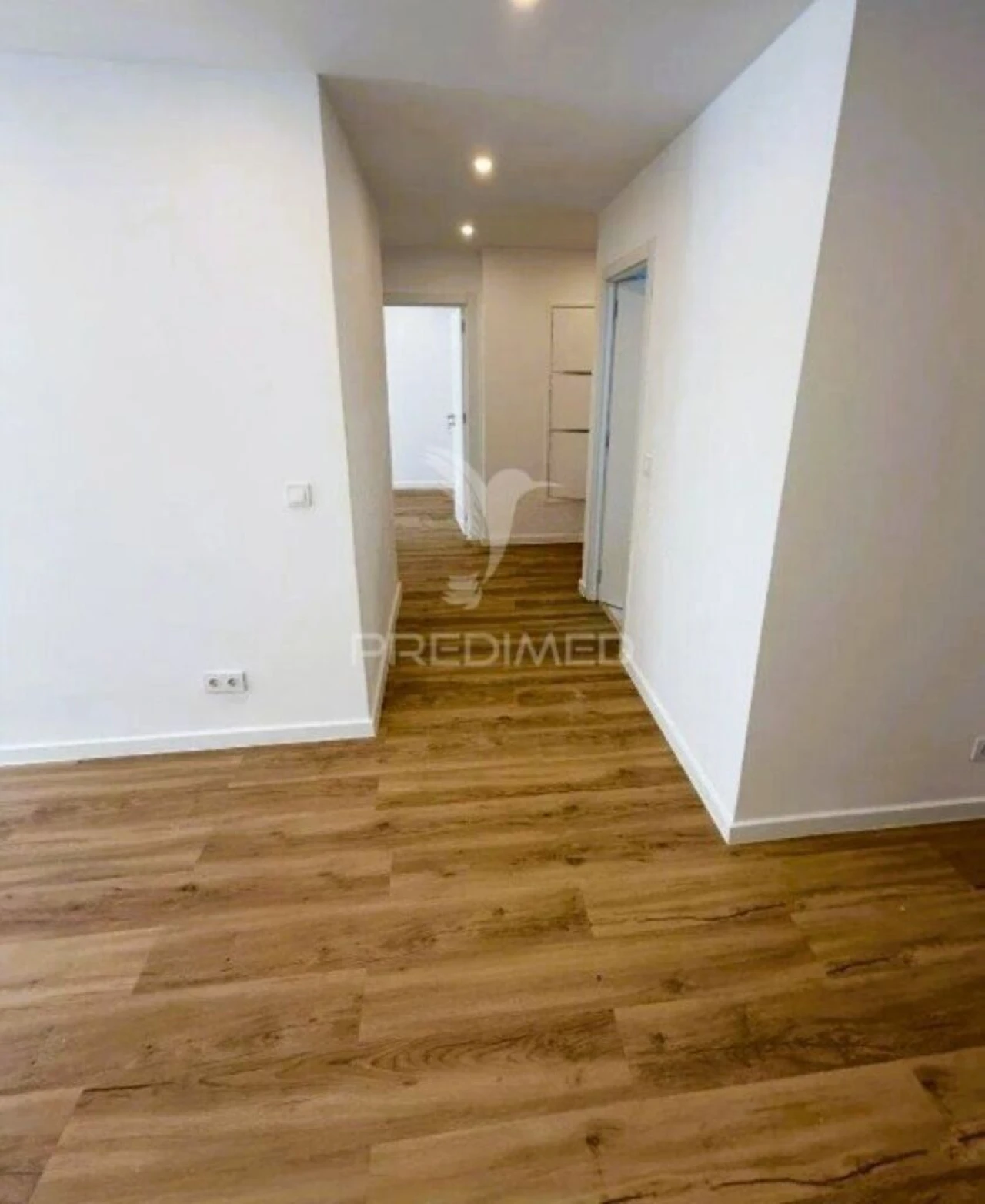 Apartamento T2 para Venda em Odivelas Foto 4