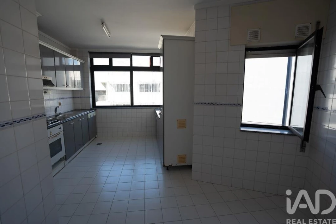 Apartamento T2 para Venda em Pena, Quintã e Vila Cova Foto 7