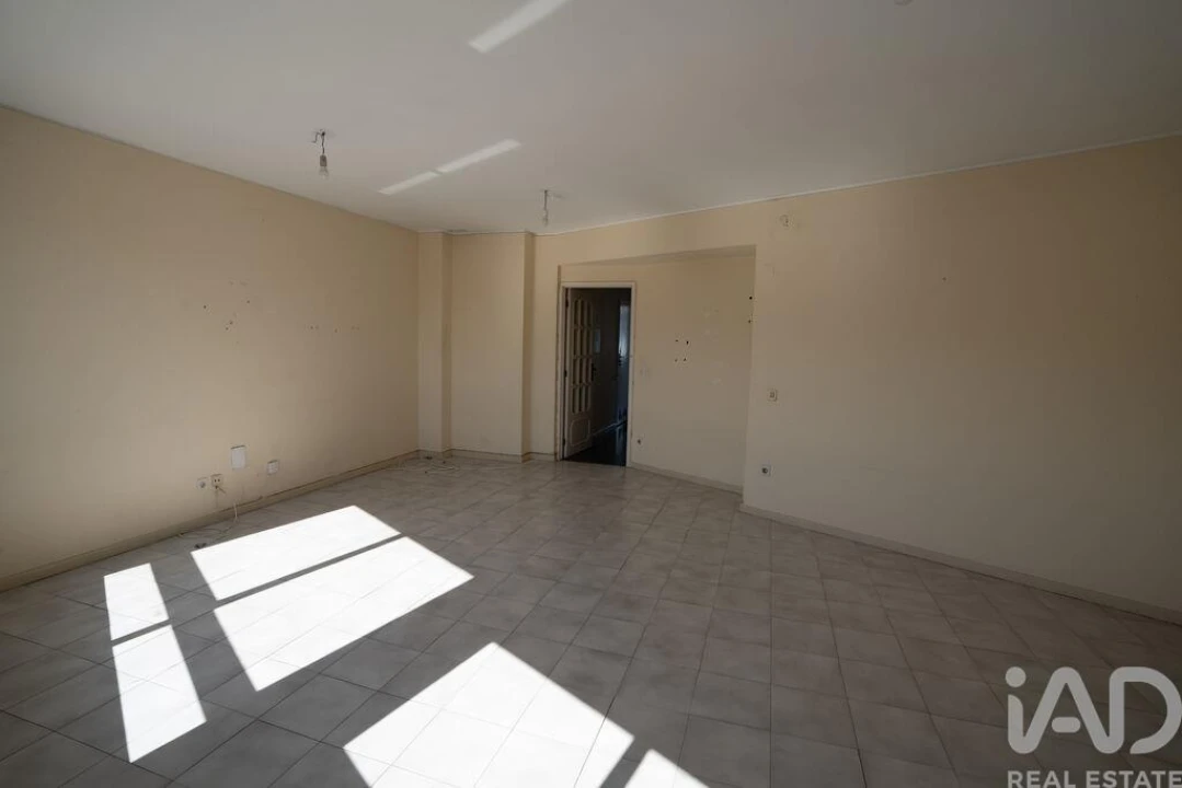 Apartamento T2 para Venda em Pena, Quintã e Vila Cova Foto 2