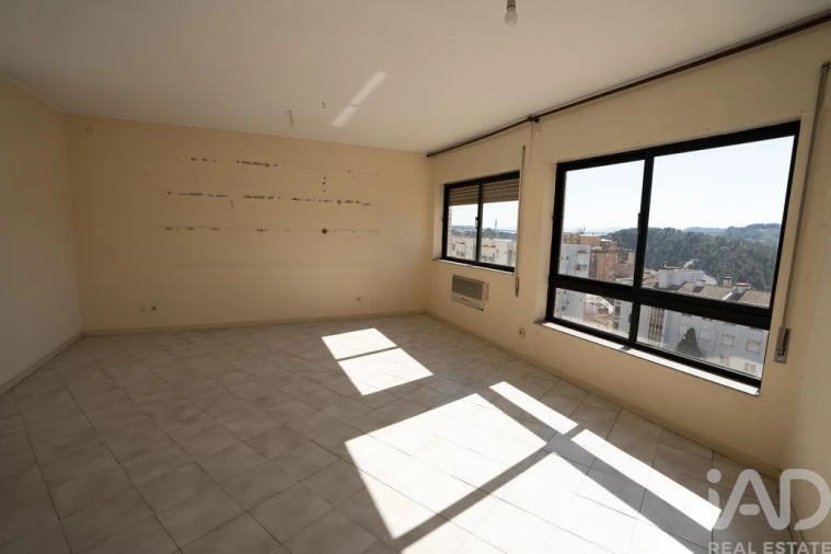 Apartamento T2 para Venda em Pena, Quintã e Vila Cova Foto 18