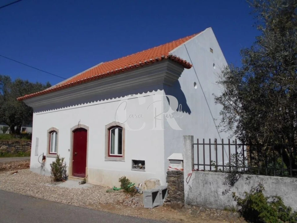 Moradia T2 para Venda em Nossa Senhora do Pranto Foto 6