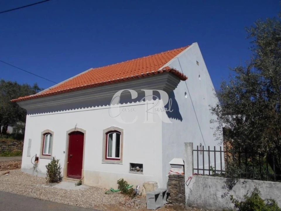 Moradia T2 para Venda em Nossa Senhora do Pranto Foto 5