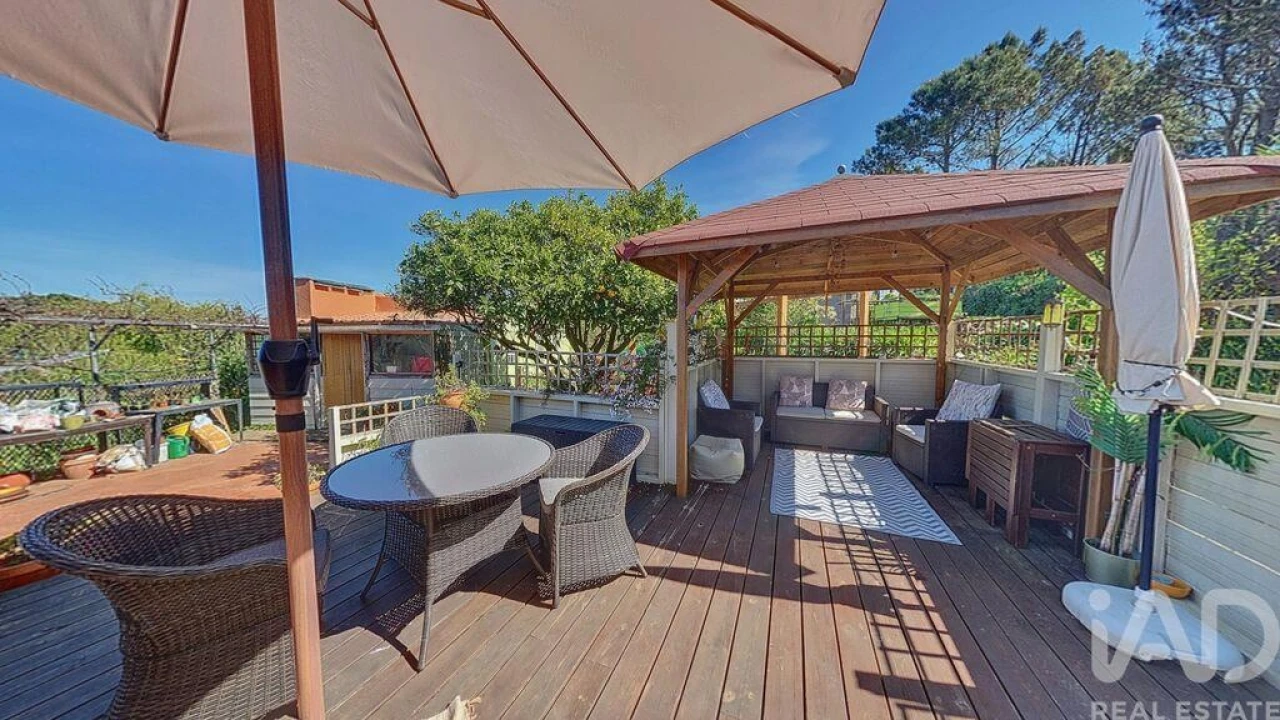 Moradia T6 para Venda em Usseira Foto 39