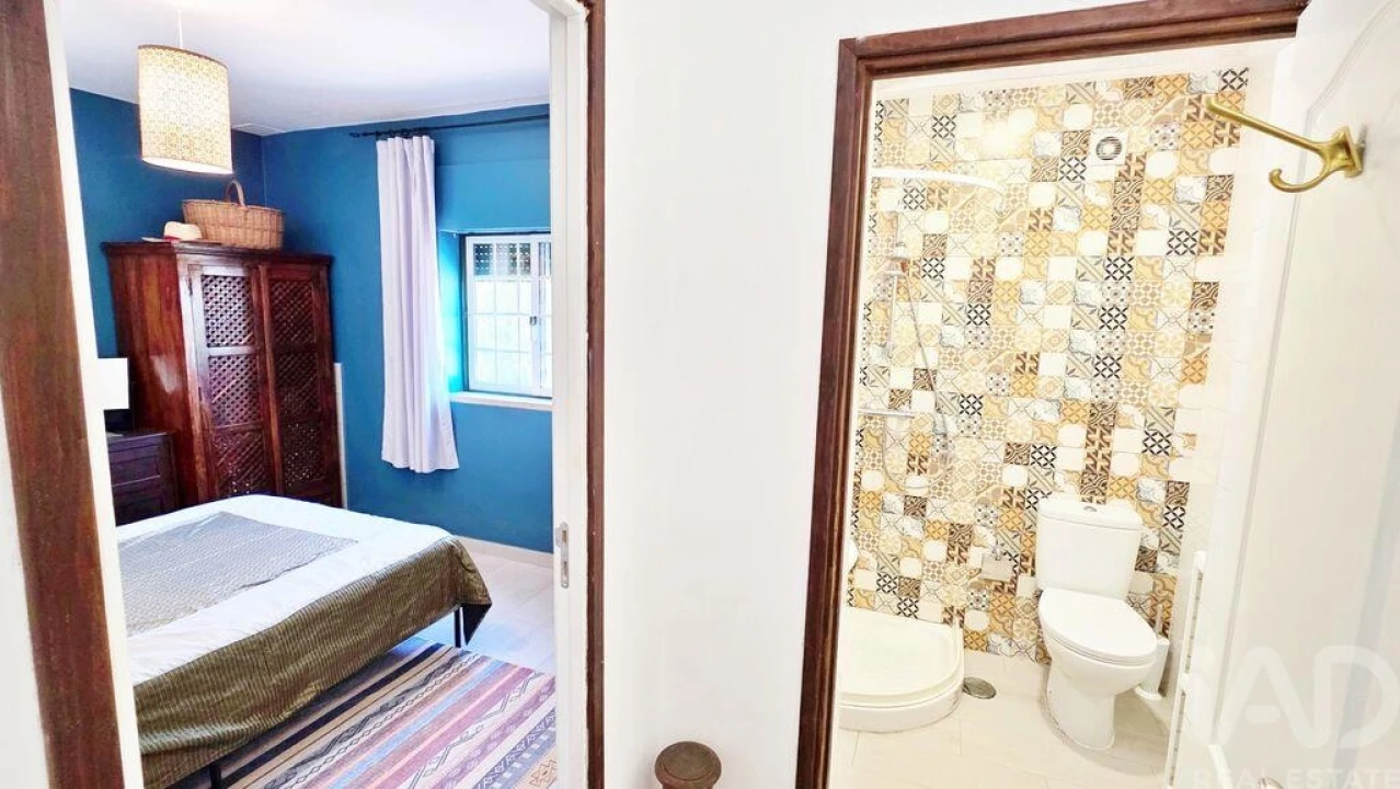 Moradia T6 para Venda em Usseira Foto 23