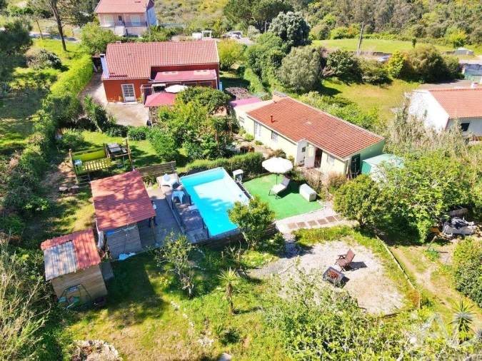 Moradia T6 para Venda em Usseira Foto 5