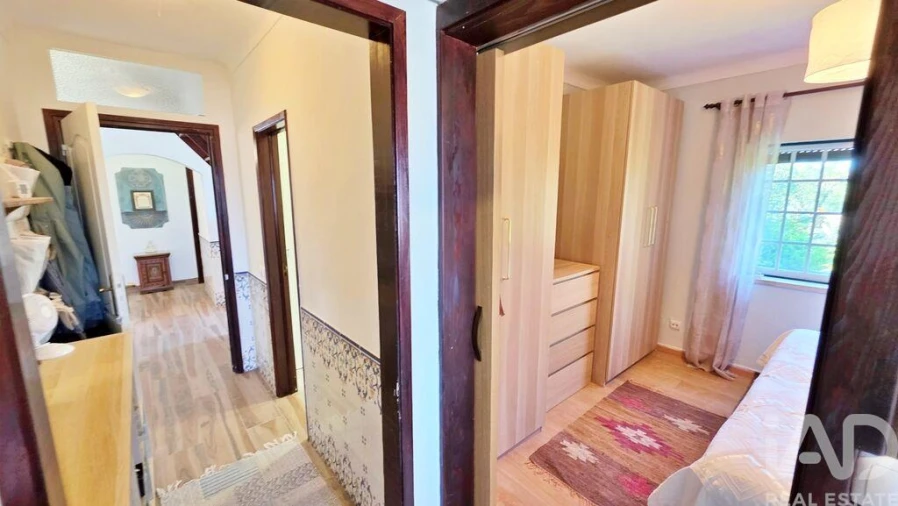 Moradia T6 para Venda em Usseira Foto 21