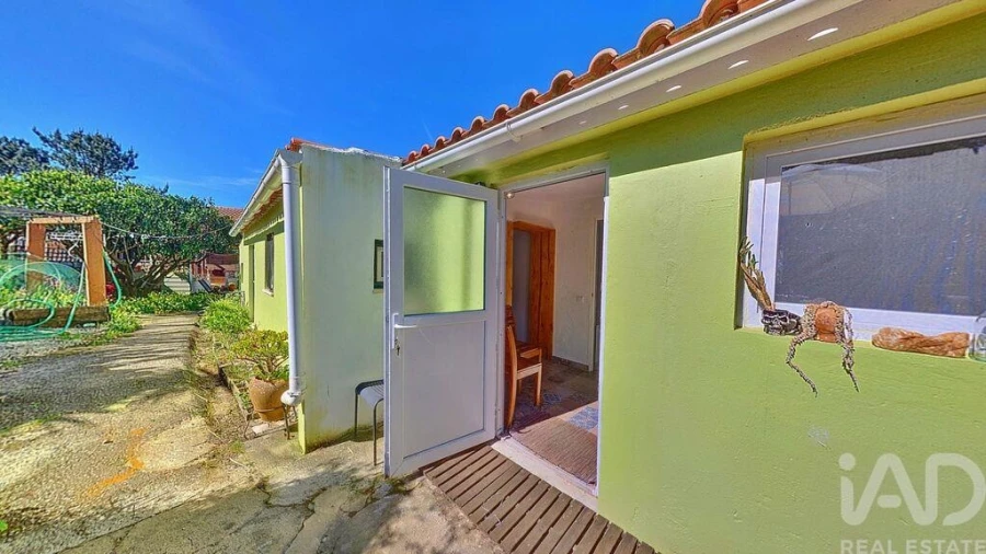 Moradia T6 para Venda em Usseira Foto 33