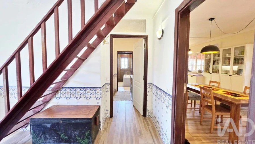 Moradia T6 para Venda em Usseira Foto 17