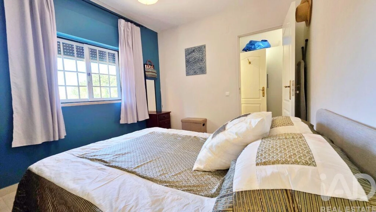 Moradia T6 para Venda em Usseira Foto 22