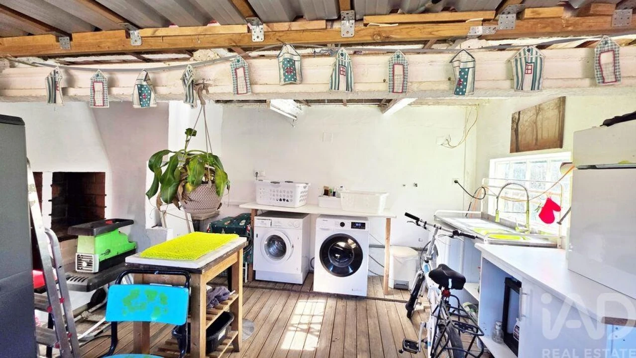 Moradia T6 para Venda em Usseira Foto 32