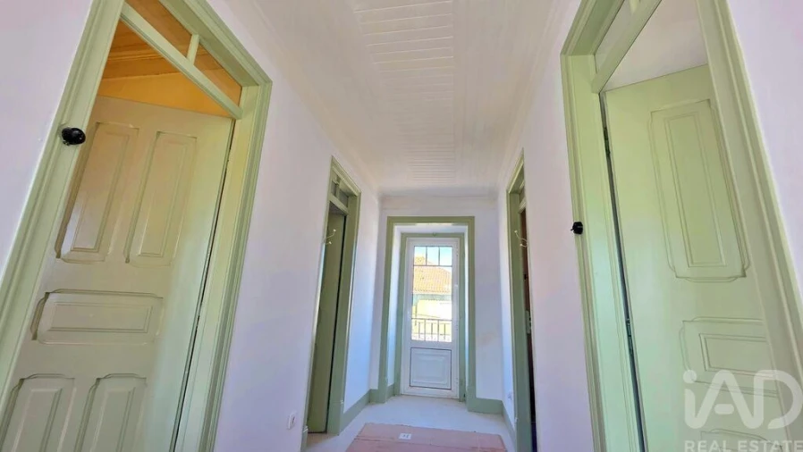 Moradia T4 para Venda em Vermelha Foto 16