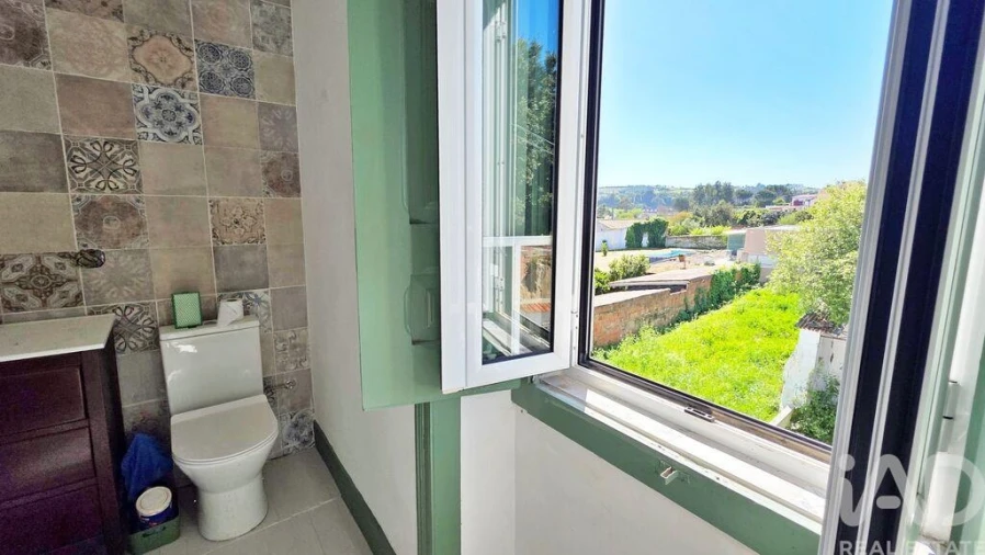 Moradia T4 para Venda em Vermelha Foto 27