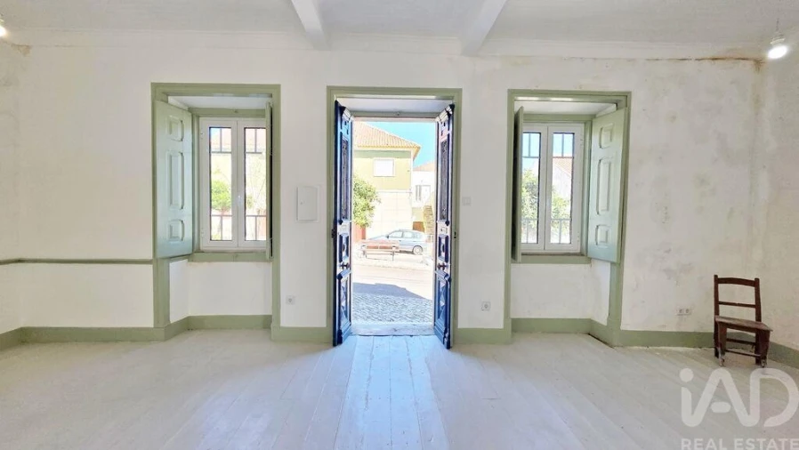 Moradia T4 para Venda em Vermelha Foto 6