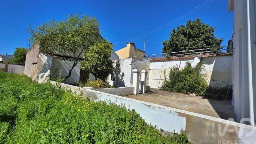 Moradia T4 para Venda em Vermelha Foto 39