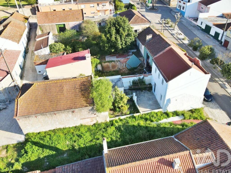 Moradia T4 para Venda em Vermelha Foto 4